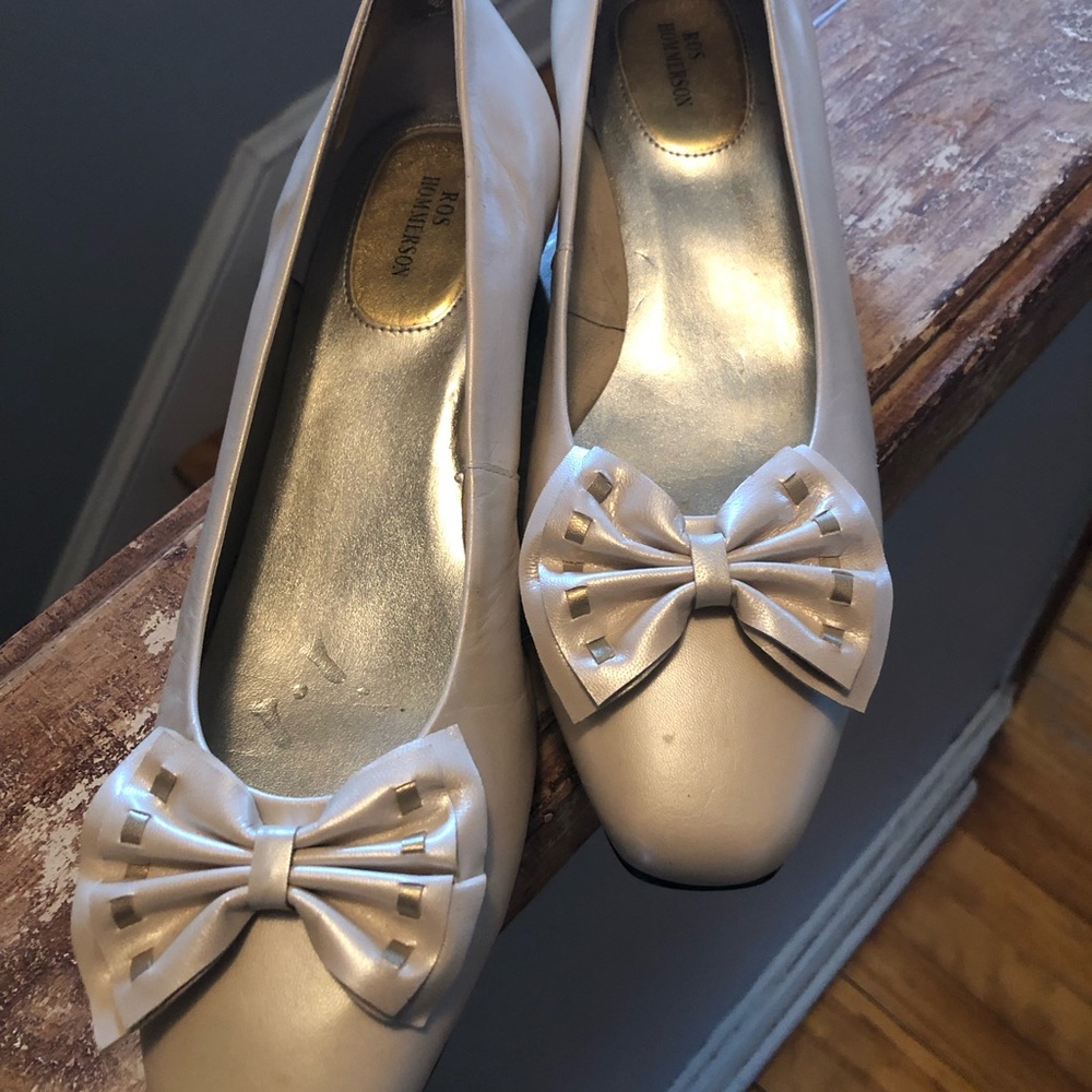 Ivory Bow Ballet Flats vintage